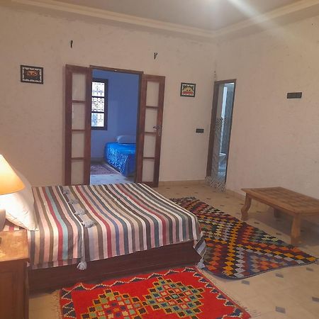 Riad Diwane ويرڭان المظهر الخارجي الصورة