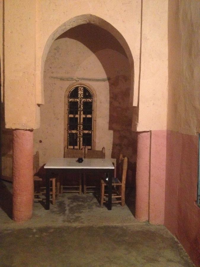 Riad Diwane ويرڭان المظهر الخارجي الصورة