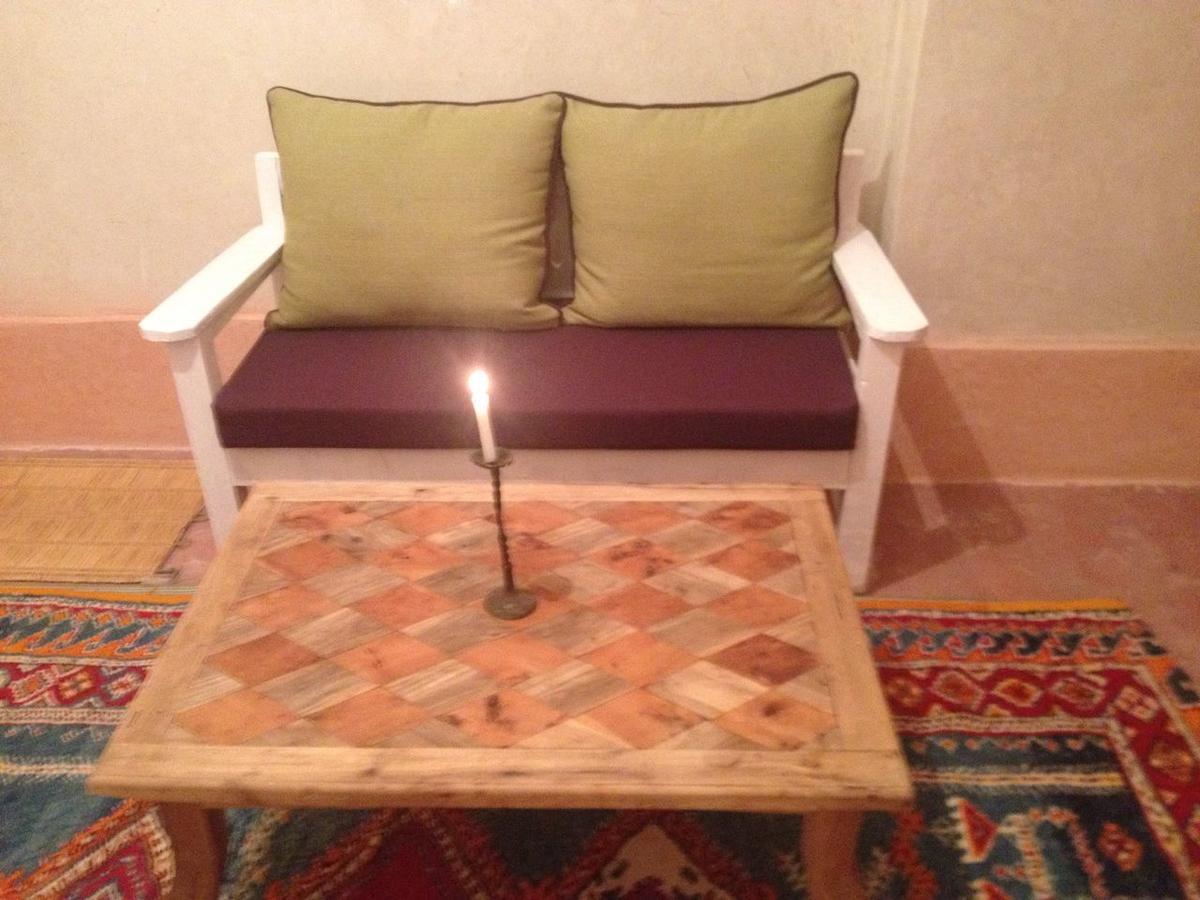 Riad Diwane ويرڭان المظهر الخارجي الصورة